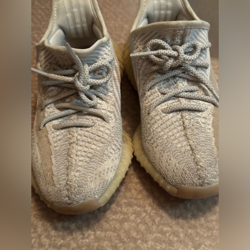 Yeezy - Picture 3 of 3